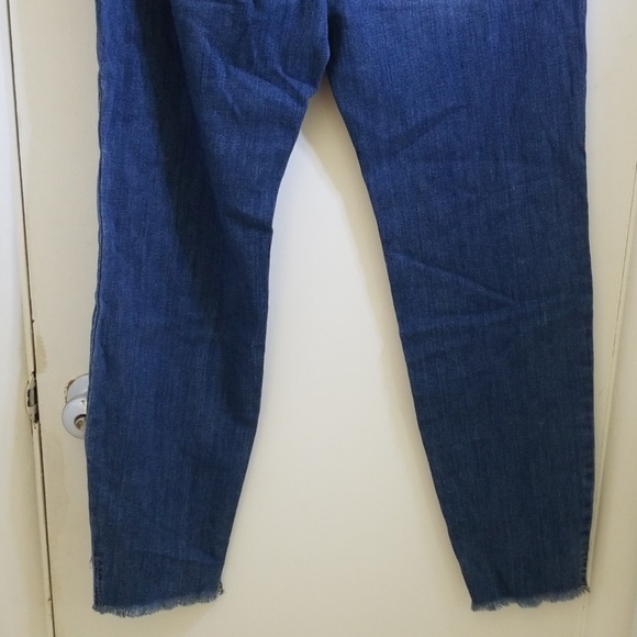 BUNDLE OF 3/$35 - Picture 5 of 6